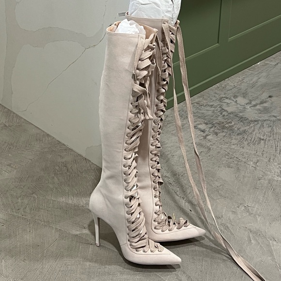 Lace up boots - Picture 1 of 10